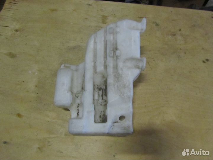 Бачок омывателя Opel Insignia 401140137