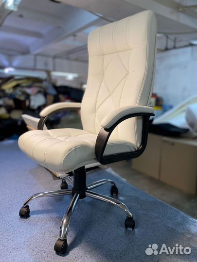 Компьютерное кресло