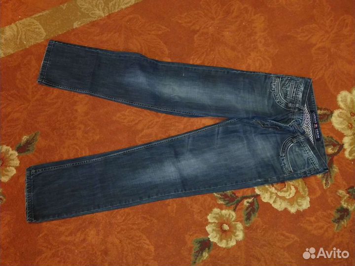Джинсы