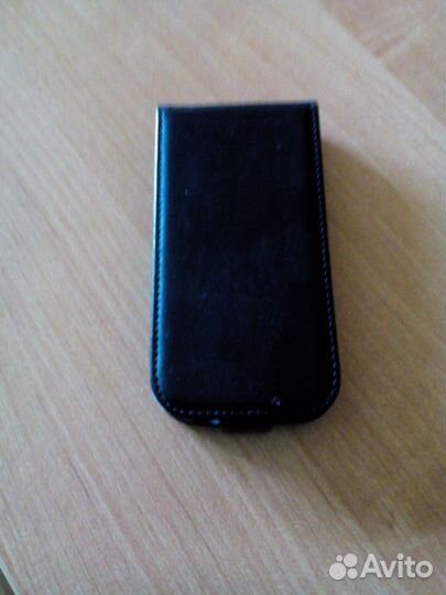 Продам 2 чехла для телефона