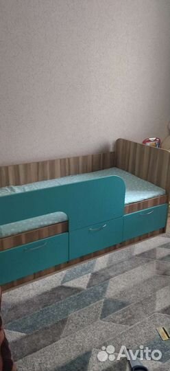 Детская кровать с матрасом