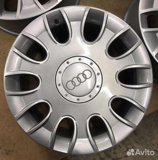 Литые диски Audi R17 5x112