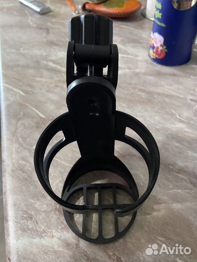 Подстаканник с универсальным креплением