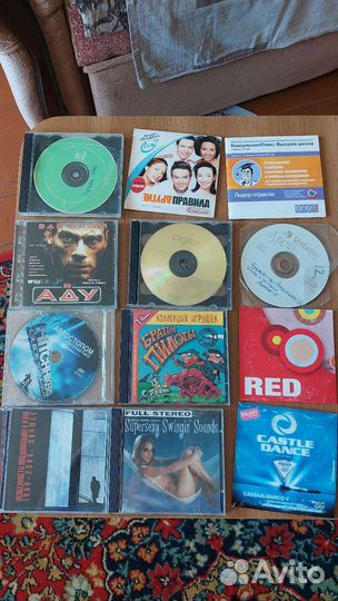 DVD и CD диски, видео и аудио кассеты