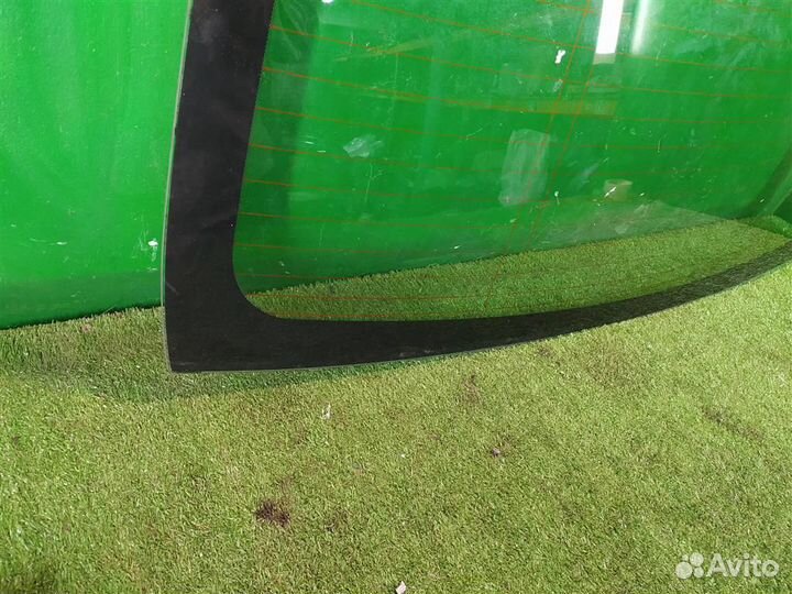 Стекло заднее Peugeot 407 (6E) 2005