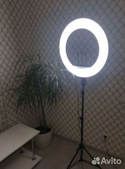 Кольцевая лампа 36-54см новые