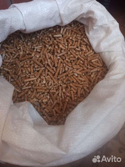 Древесный наполнитель для кошачьего туалета