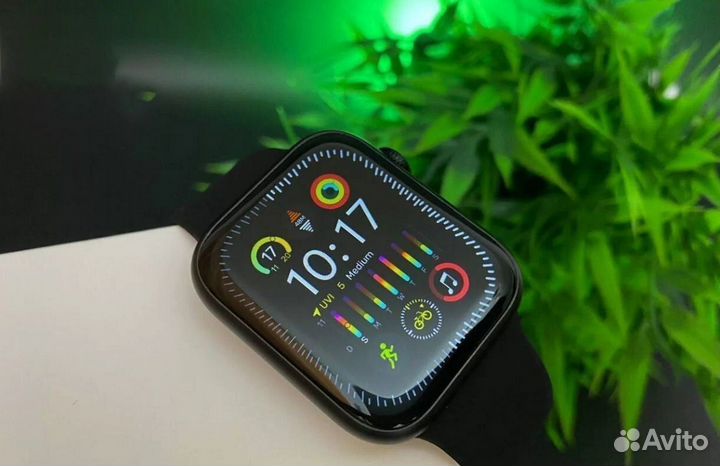 Apple Watch 9 с яблоком