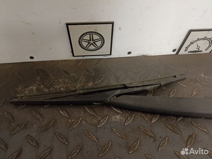 Поводок стеклооч. заднего Nissan Qashqai J10