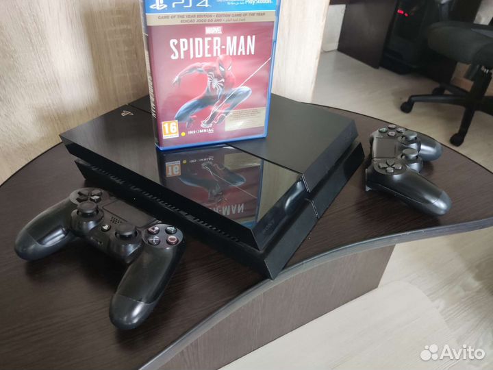 Sony PS4 1TB 2 геймпада
