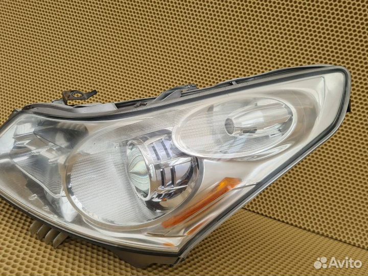 Фара передняя левая Infiniti G35 V36