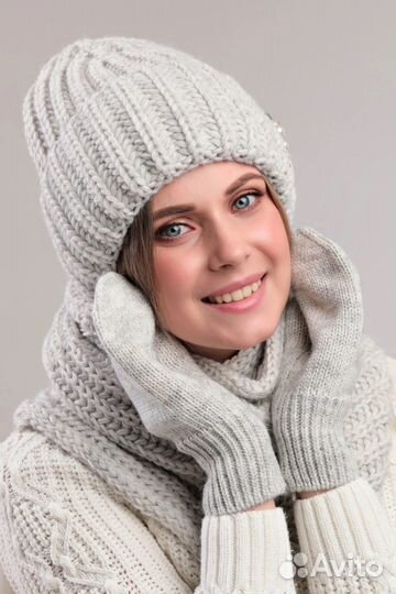 Комплект шапка и снуд женский