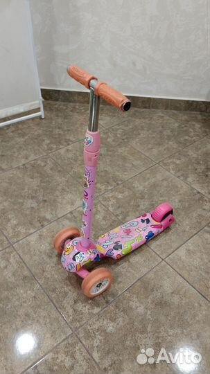 Самокат детский трехколесный