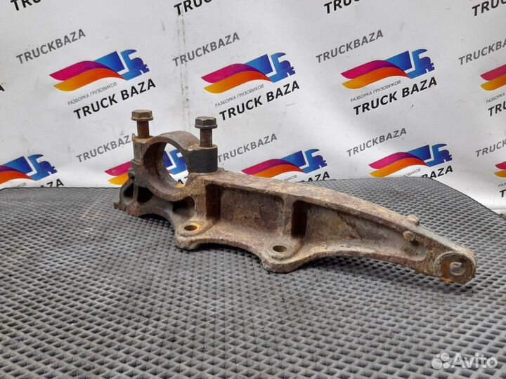 Кронштейн пневморессоры правый