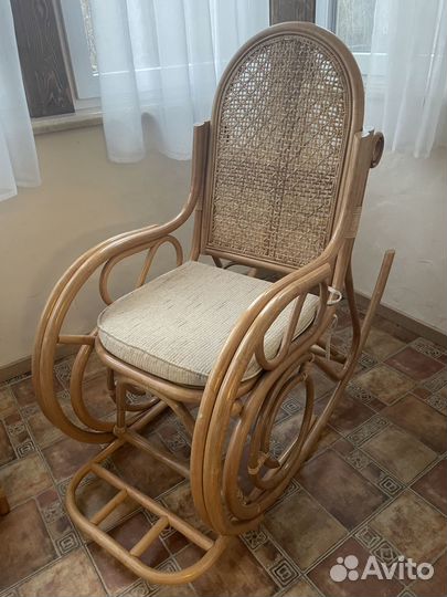 Комплект плетеной мебели