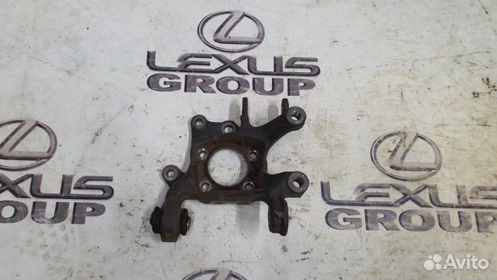 Кулак поворотный задний левый Toyota Rav4 ASA44