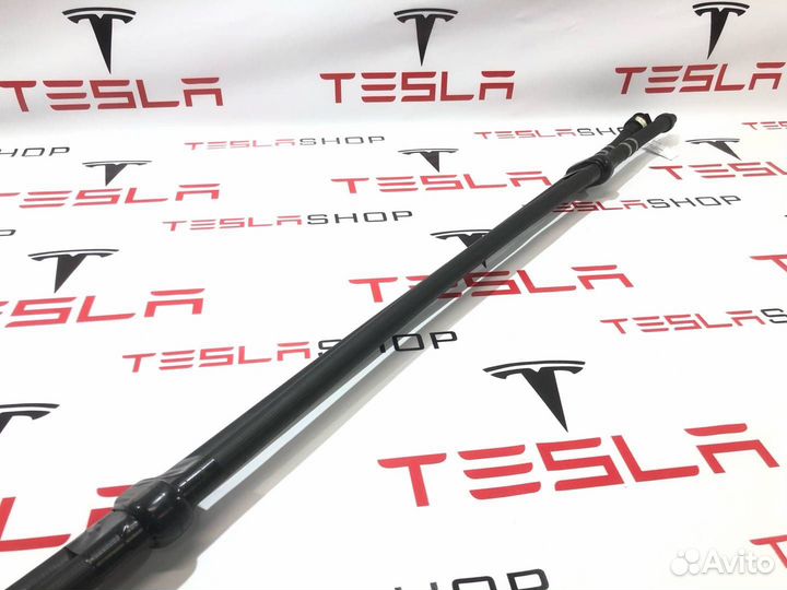 Шланг системы охлаждения - трубопровод порога