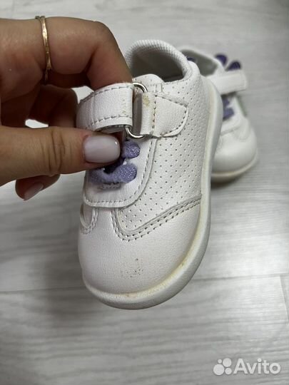 Кроссовки для малышей