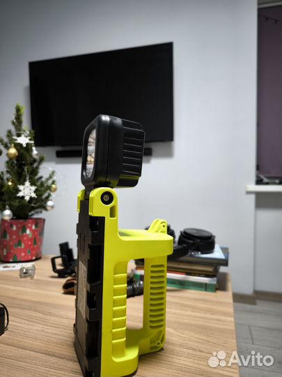 Фонарь Pelican 9410