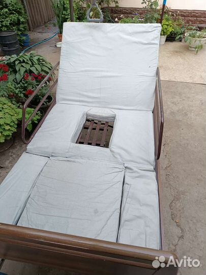 Кровать для лежачих больных с матрасом