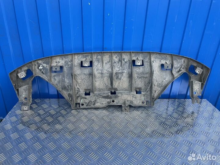 KD53-50-0S1 Mazda Пыльник двигателя центральный