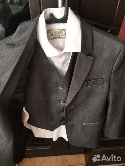 Школьный костюм на первоклассника