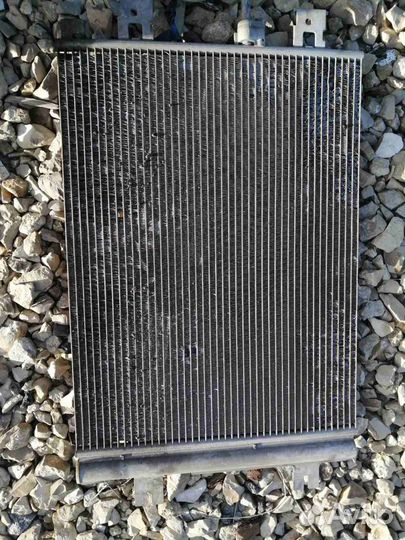 Радиатор Кондиционера Рено Логан 1