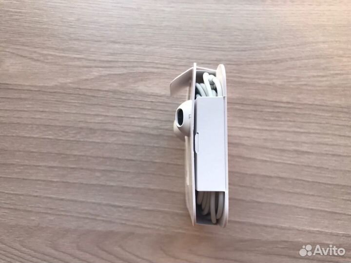 Apple наушники Earpods ligtning новые