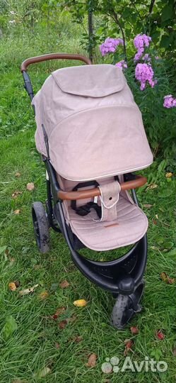 Коляска прогулочная трёхколёсная