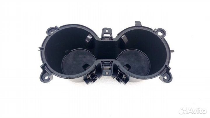 Подстаканник Toyota Camry ASV70 2arfe 2020