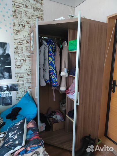 Шкаф угловой