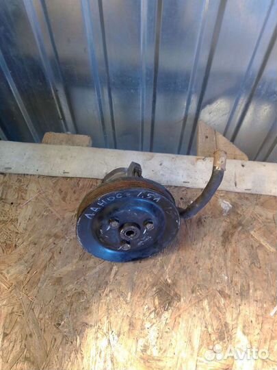 Насос гура Chevrolet Lanos 1.5