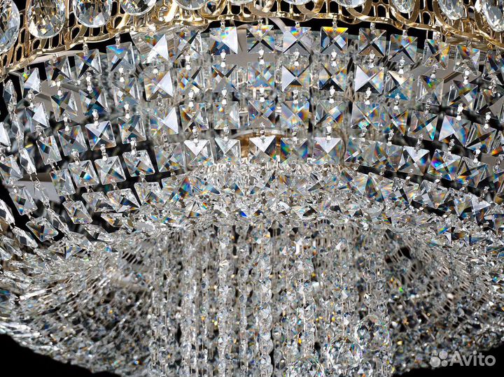 Потолочная люстра 