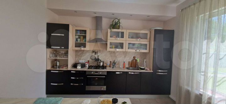 Коттедж 241,3 м² на участке 15 сот.