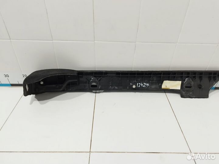 Пол багажника Discovery III 2004-2009 правая часть