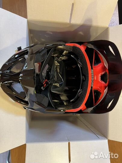 Шлем MET Parachute