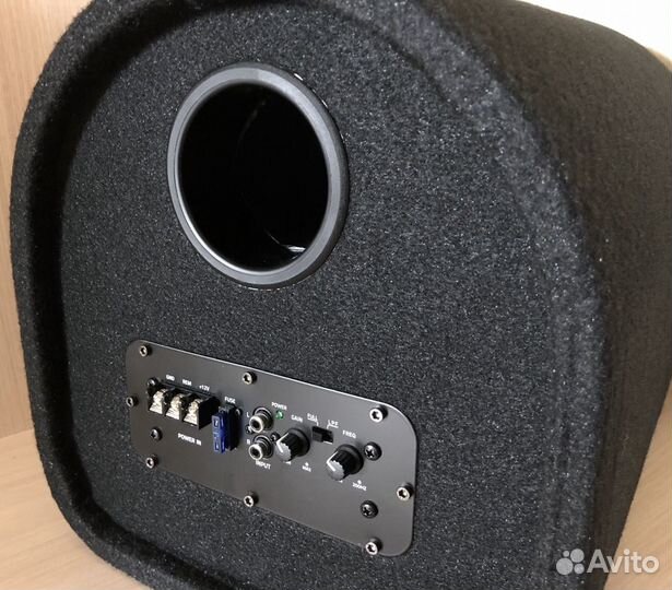 Активный сабвуфер 8 дюймов