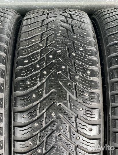 Nokian Tyres Hakkapeliitta 8 SUV 215/65 R17 103T