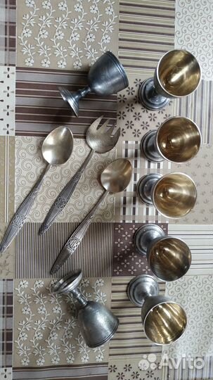 Мельхиоровые рюмки и ложки