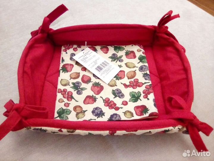 Хлебница с салфеткой