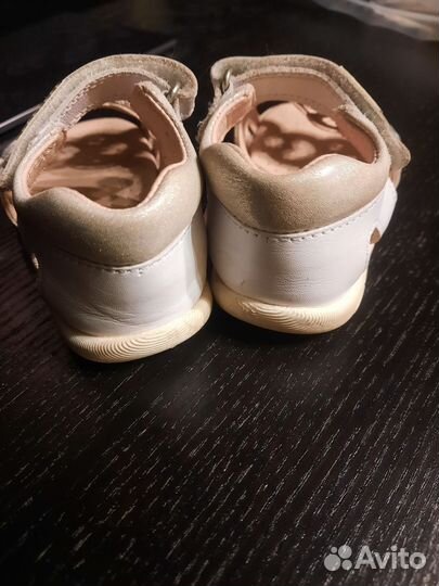 Детская обувь