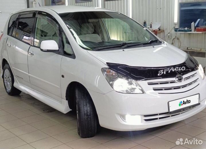 Toyota Corolla Spacio 1.5 AT, 2001, 300 000 км