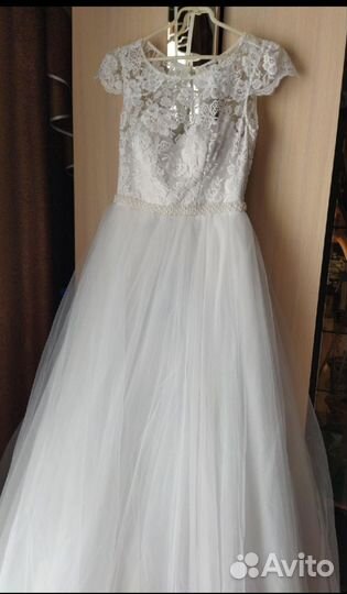 Свадебное платье 44 46 бу