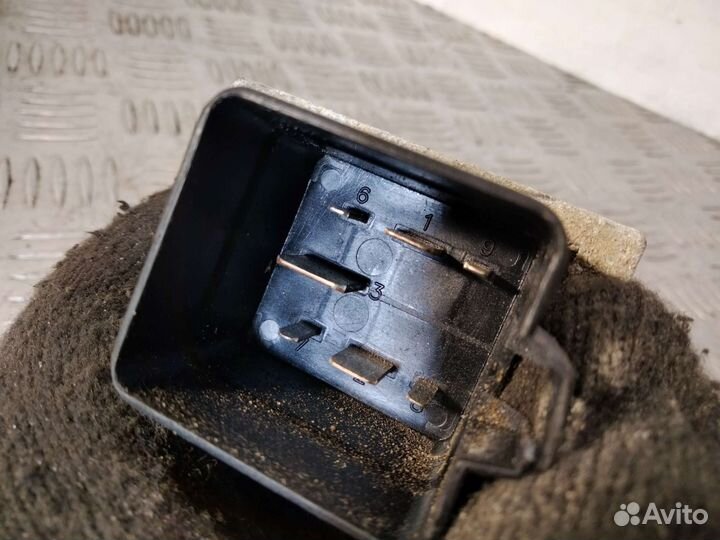 Реле свечей накала Renault Megane II