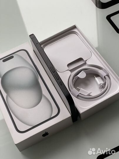 iPhone 15, 128 ГБ