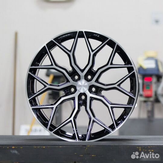 Кованые диски R22 в стиле Vossen Range Rover Vogue