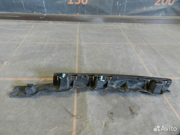 Кронштейн порога правого - Hyundai i40 (2011-н.в)