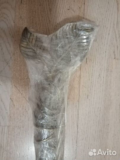 Продам люстру, бра и карнизы