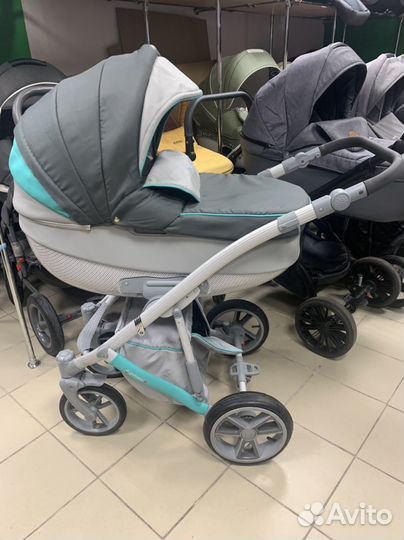 Коляска camarelo на гарантии