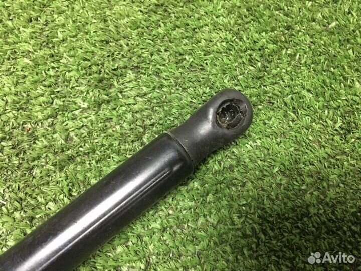 Амортизатор капота Bmw F25